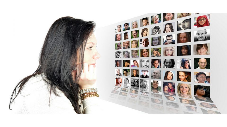 <h2>Tablouri Absolvire Mihailesti / Albume Absolvire in Mihailesti | Comanda Albume Absolvire in Mihailesti</h2>